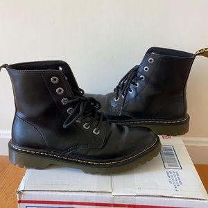 Black Dr.Martens size 9
